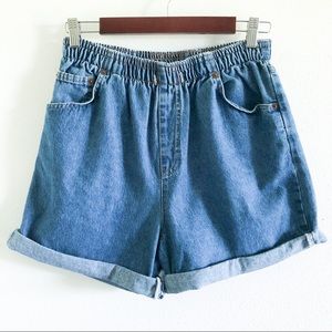VINTAGE 90’s elastic waist pleated mom jean shorts